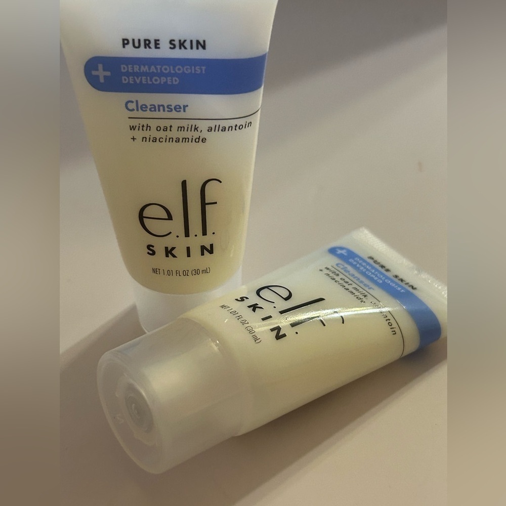 2 - e.l.f. SKIN Pure Skin Cleanser, Gentle Daily Face Wash For Sensitive Skin - Picture 2 of 4
